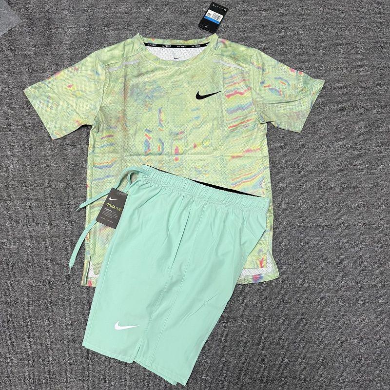 Ensemble t-shirt/short Nike imprimé (3)