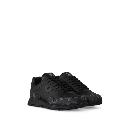 Sneaker Run Away - #13