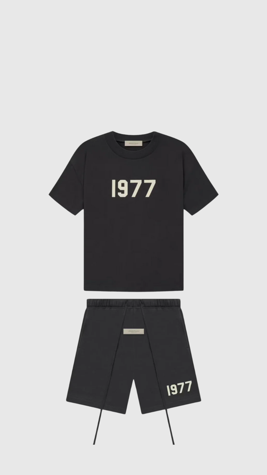 Outfit Vintage 1977 Off Black