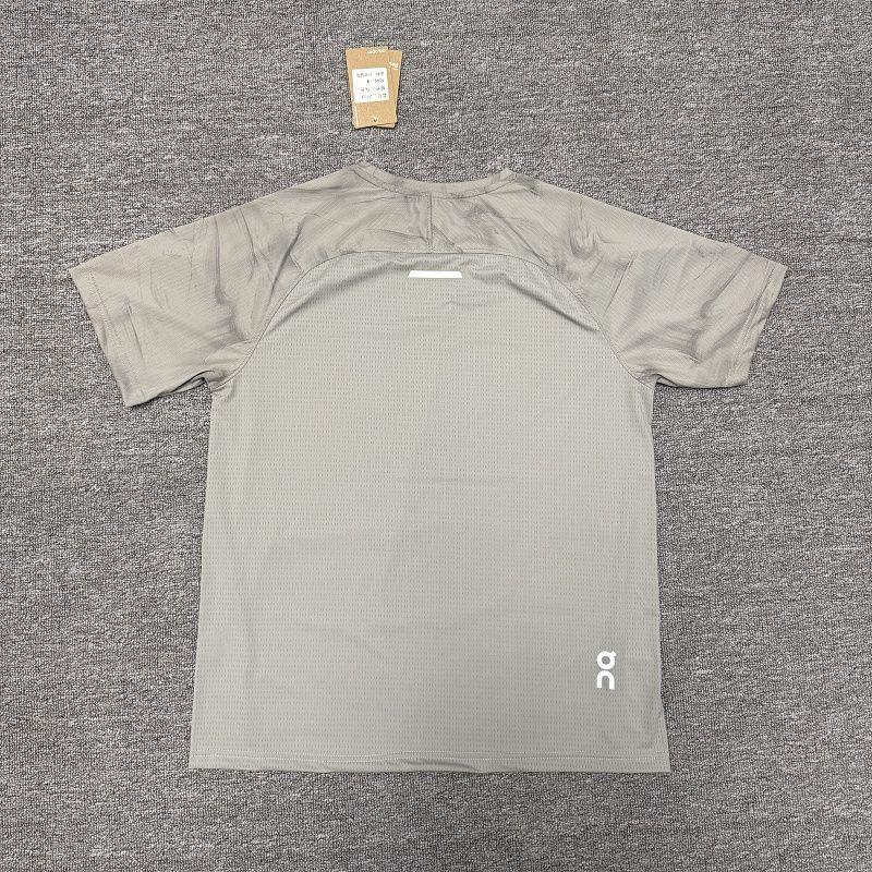 Ensemble t-shirt/short ON 2733+2602