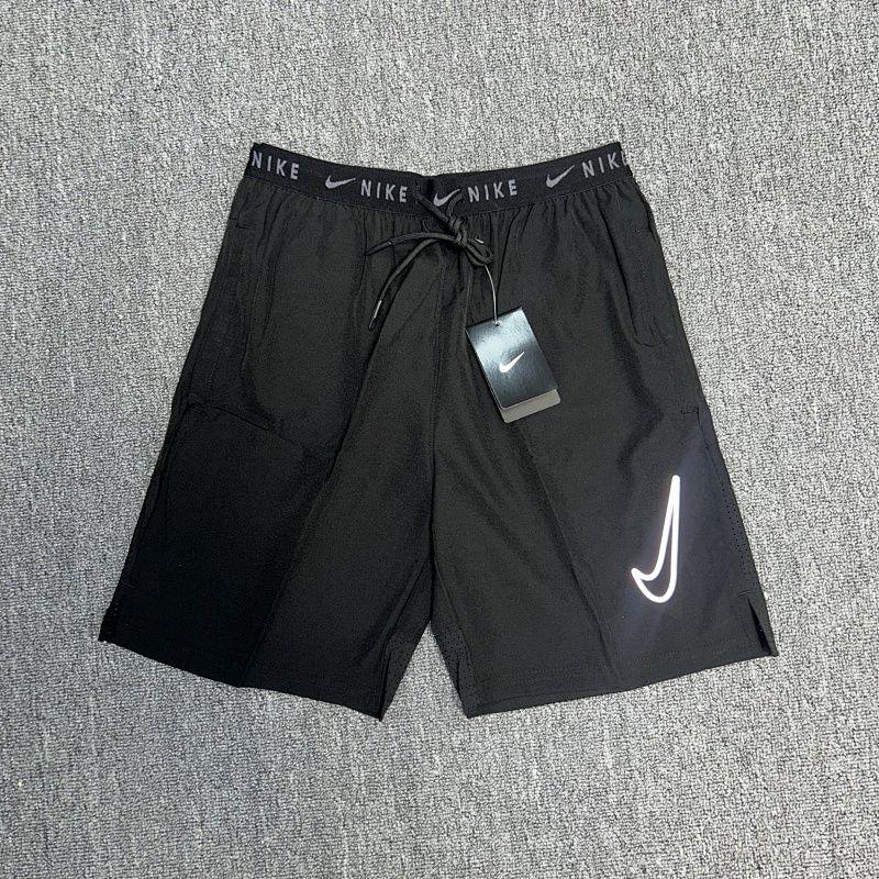 Short Nike 272