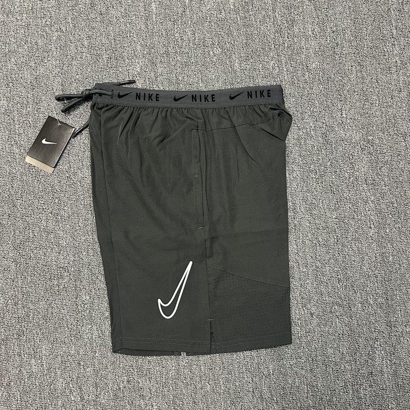 Short Nike 272