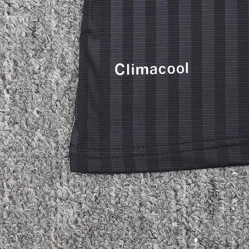 T-shirt Adidas 1239