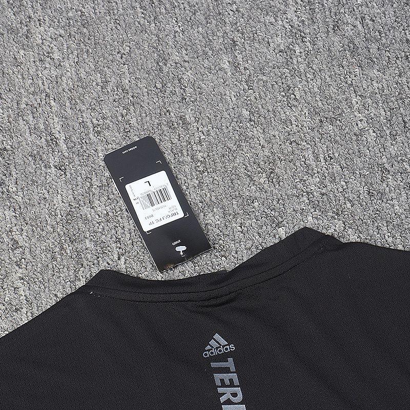 T-shirt Adidas D653