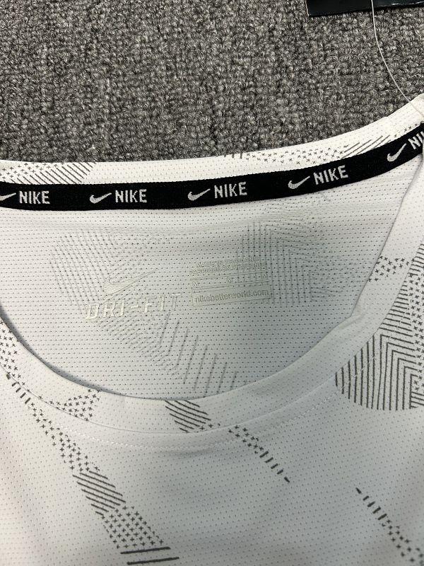 T-shirt Nike Nike