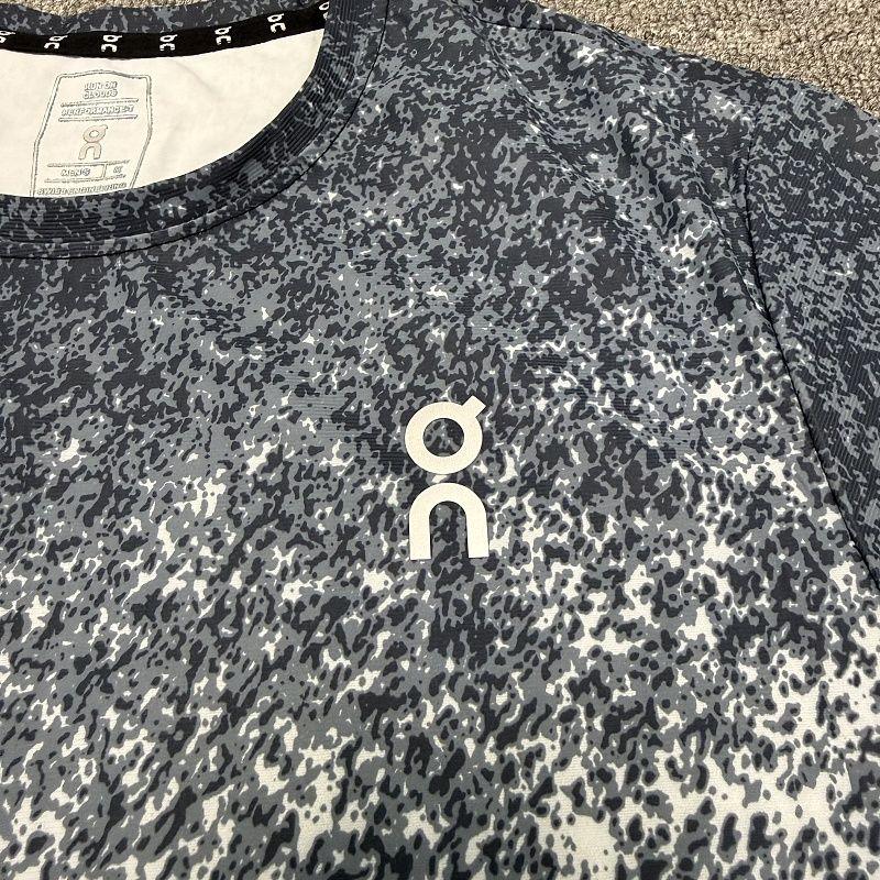 T-shirt ON 888