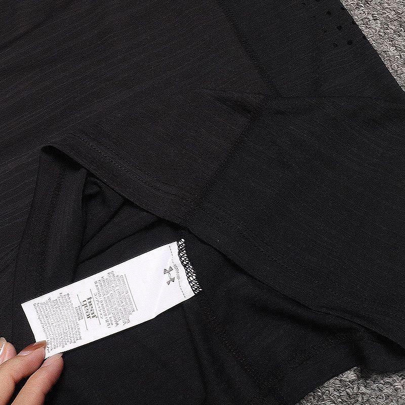 T-shirt Under Armour 8013