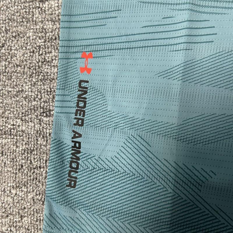 T-shirt Under Armour 8022