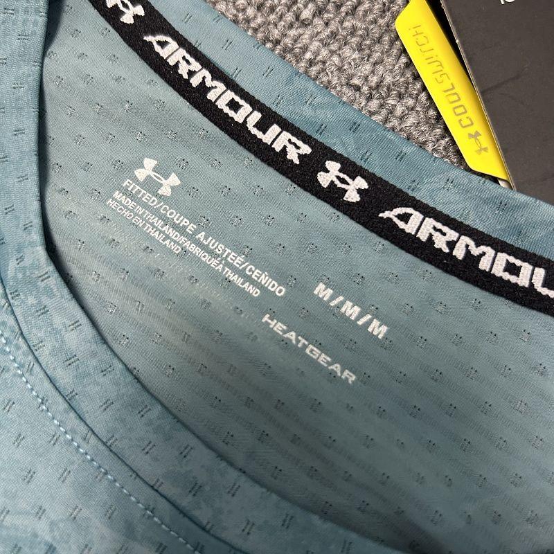 T-shirt Under Armour 8028