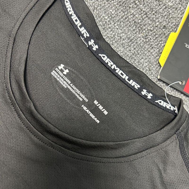 T-shirt Under Armour 8055